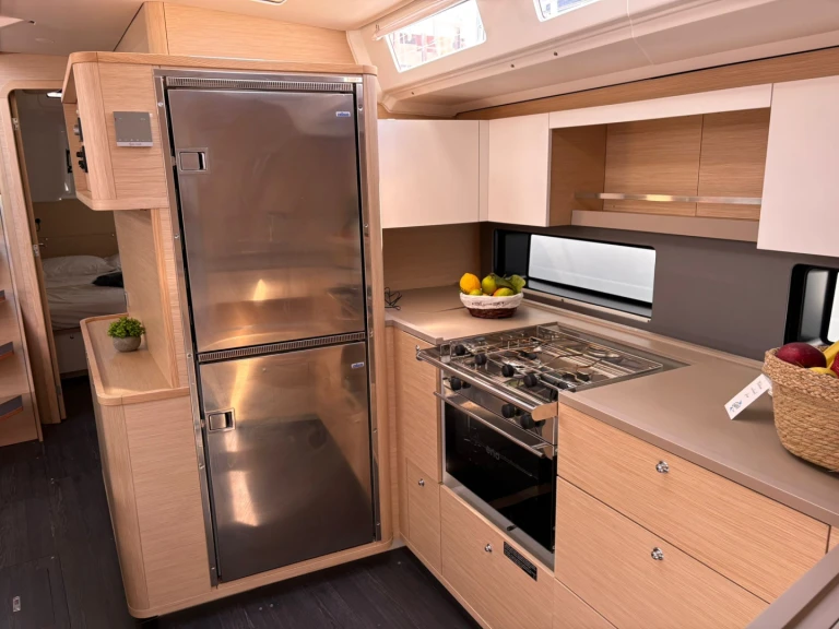 Pronajmout si Dufour Dufour 48 v Furnari