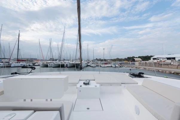 Bali Bali 5.4 jednotlivci a charterové společnosti v Nassau