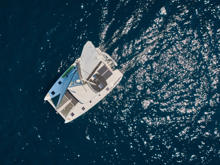 Pronájem lodi Kaštela lákavé ceny Lagoon 42