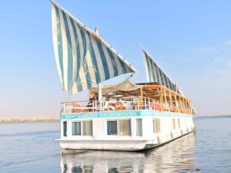 Pronájem lodi Aswan lákavé ceny Dahabiya