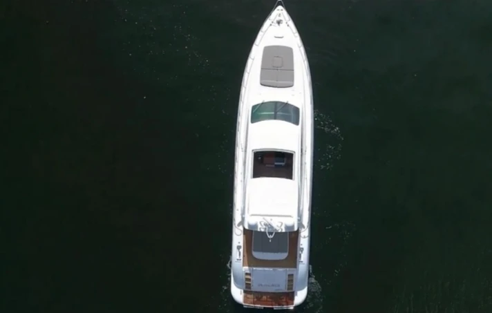 Pronájem lodi Sorrento lákavé ceny MANGUSTA 72