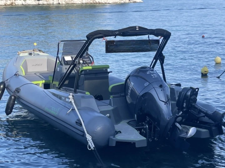 MV Marine 2026 jednotlivci a charterové společnosti v Skiathos