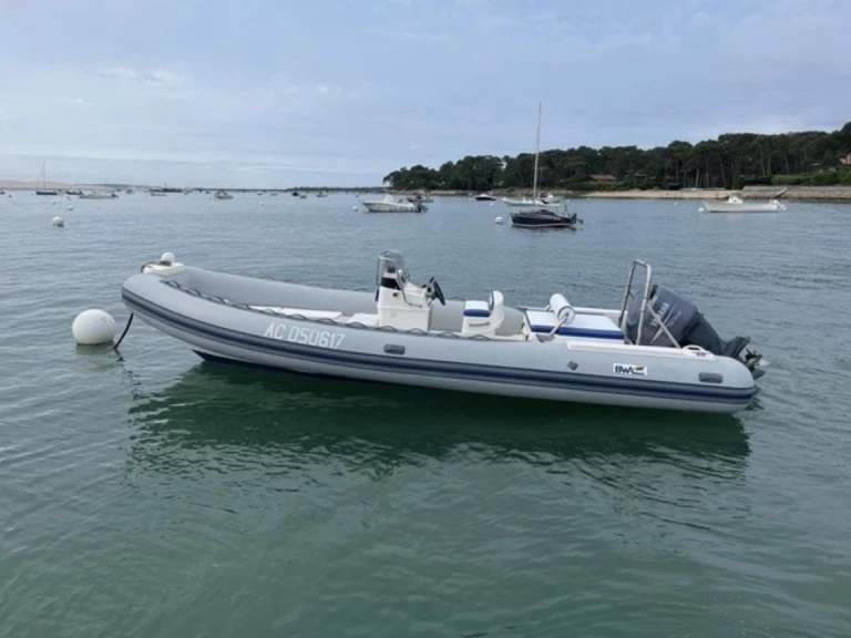 Pronájem lodi Bwa Bwa 750 v Arcachon na Samboatu