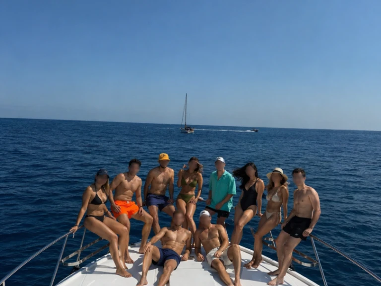 Pronajmout Motorová loď se skipperem či ne Guy Couach v Denia