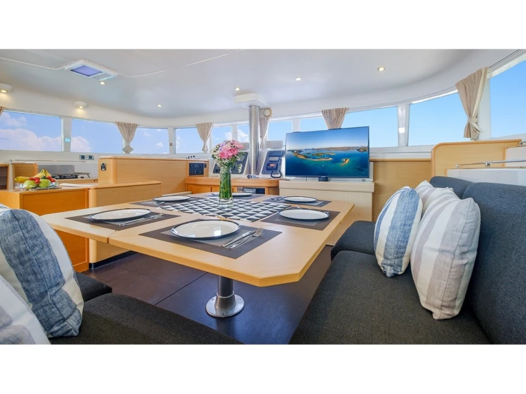 Pronájem lodi Lagoon Lagoon 500 v Alimos na Samboatu