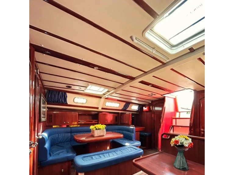 Pronajmout si Ocean Yachts Ocean Star 58.4 - 5 cab. v Alimos