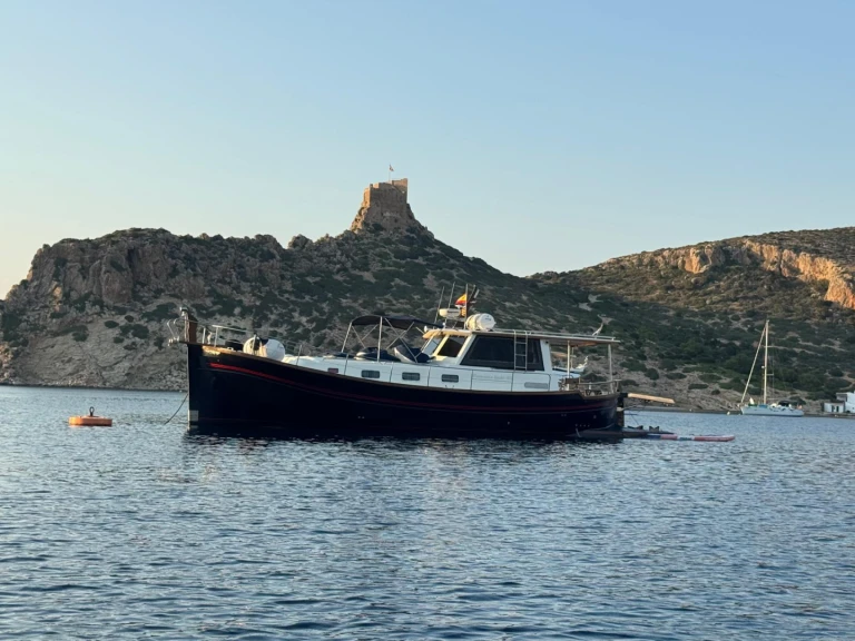 Pronajmout Motorová loď se skipperem či ne Menorquin-Yachts v Port d'Andratx