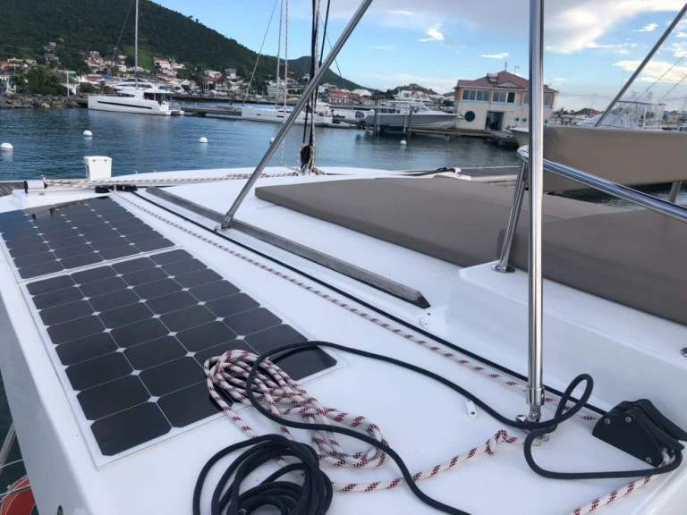 Pronájem lodi Bali Bali 4.5 v Le Marin na Samboatu