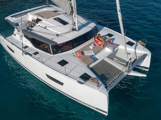 Pronajmout si Fountaine Pajot Astrea 42 v La Paz