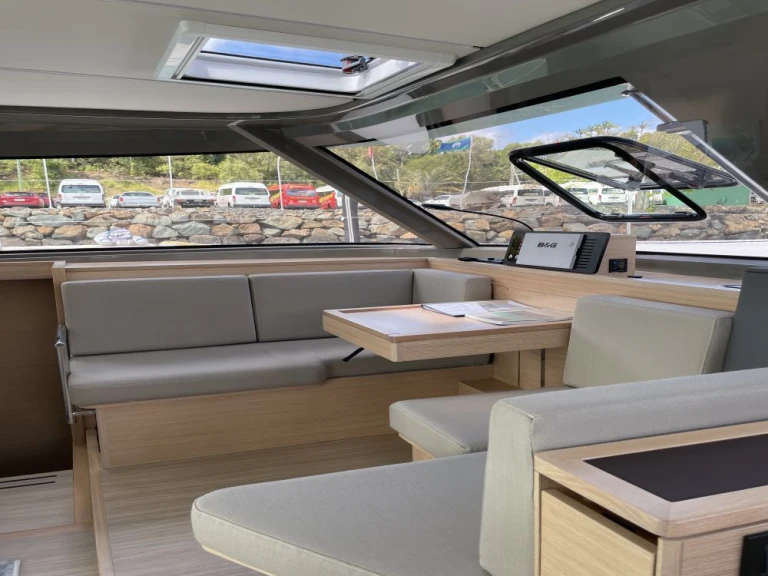 Katamarán k pronájmu v Anse Marcel za nejlepší cenu