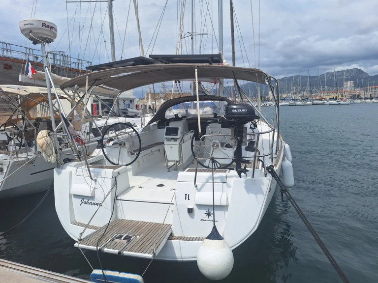 Plachetnice k pronájmu v Toulon za nejlepší cenu