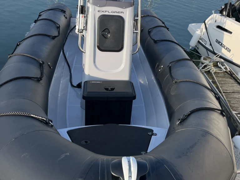 Pronajmout Polotuhá loď se skipperem či ne Bombard v Quiberon