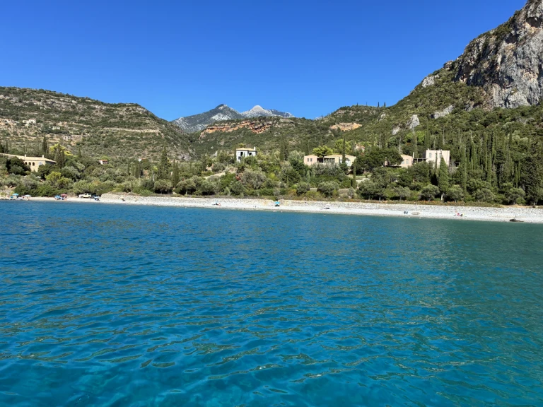 Motorová loď k pronájmu v Kalamata za nejlepší cenu