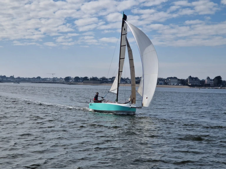 Pronajmout si DG Boats DG 5.5 v Lorient