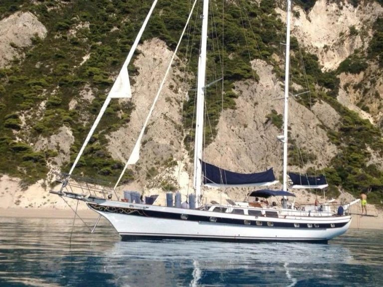 Ta Chiao Scorpio 72 jednotlivci a charterové společnosti v Hyeres