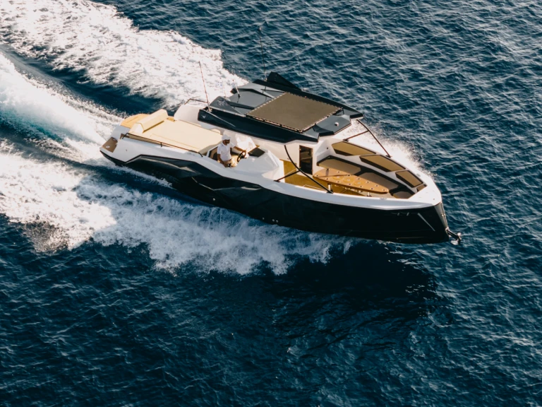 Pronájem jachty v Mílos -Alesta Raptor Excursion na Samboatu