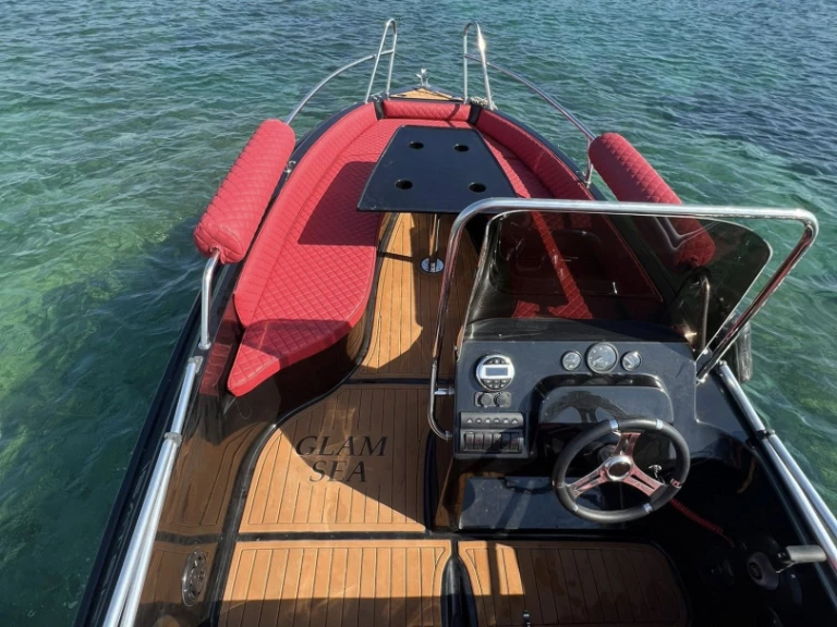 Pronajmout si ISATEK TEKNE COBRA 495 v Glyfada