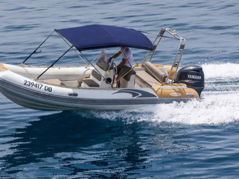 Pronájem Polotuhá loď v Dubrovník -Italboats Predator 599 AS