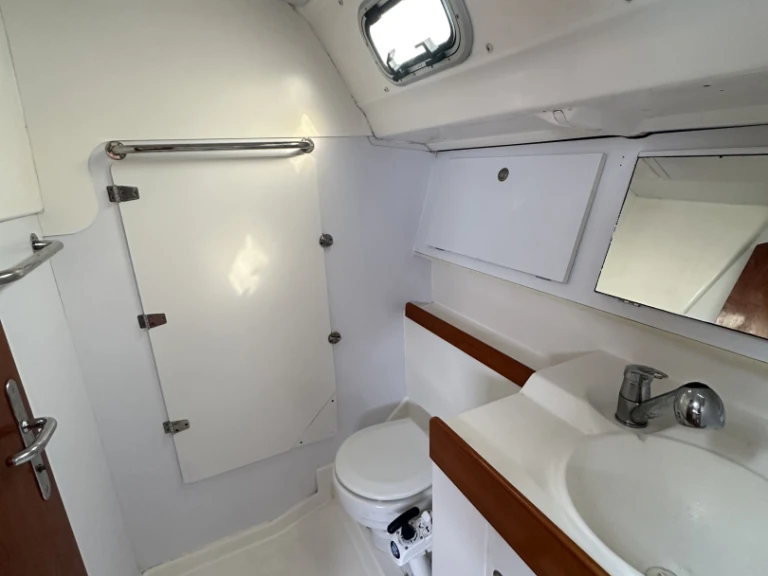 Pronajmout si Jeanneau Sun Odyssey 34.2 v La Turballe