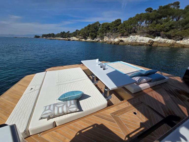 Pronájem lodi Alium Yachts 42 T-TOP v Cannes na Samboatu