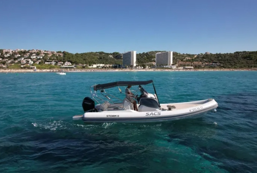 Pronájem lodi Tivat lákavé ceny Sacs S 780