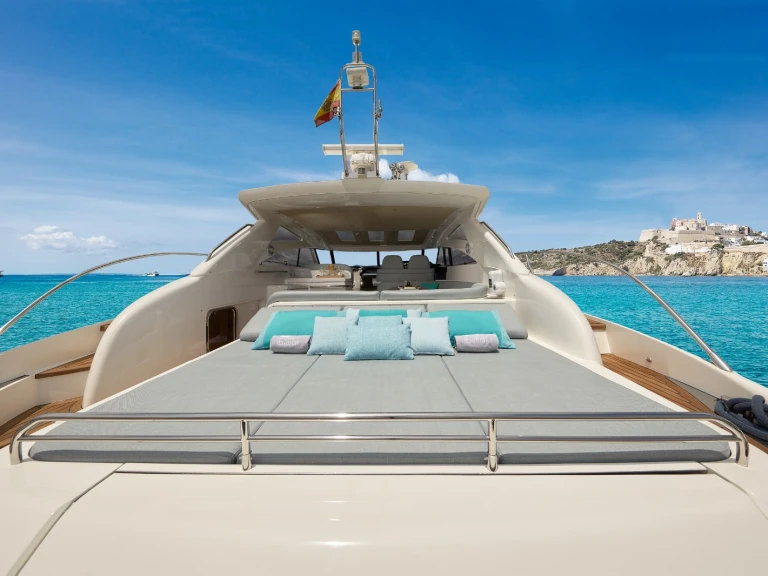 Pronajmout Motorová loď se skipperem či ne Princess v Marina Botafoch