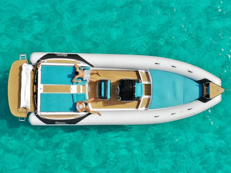 Pronájem jachty v Marina Botafoch -Noah 29EFB na Samboatu