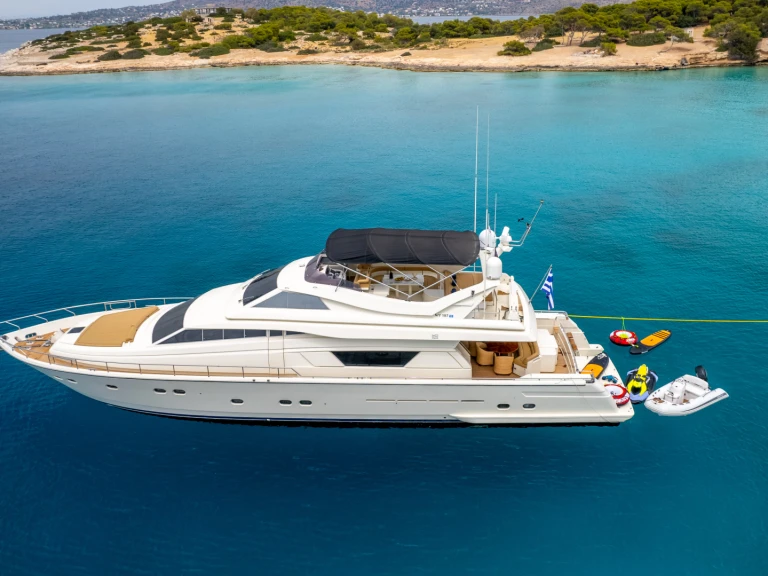 Pronájem Jachta v Marina Aliki -Ferretti Ferretti 80