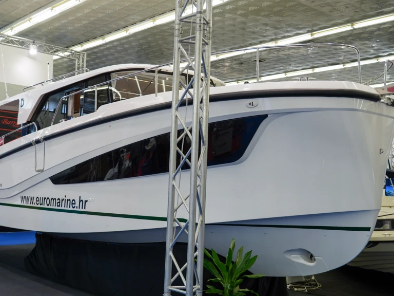 Pronájem jachty v Split -Delphia Delphia 10 Sedan na Samboatu