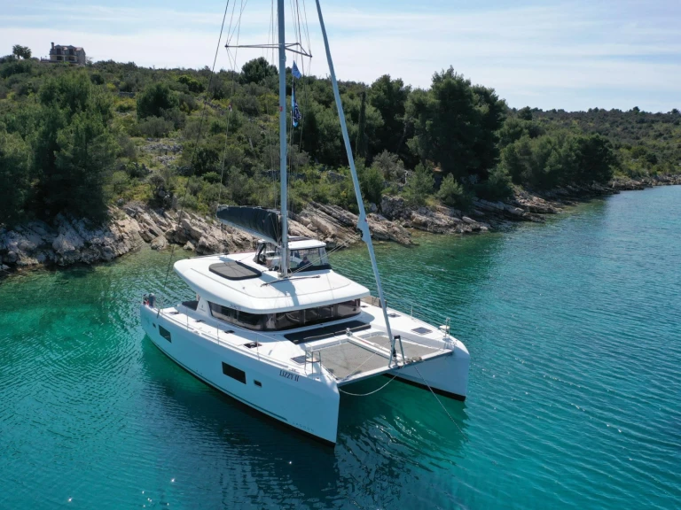 Lagoon Lagoon 42 jednotlivci a charterové společnosti v Donji Seget