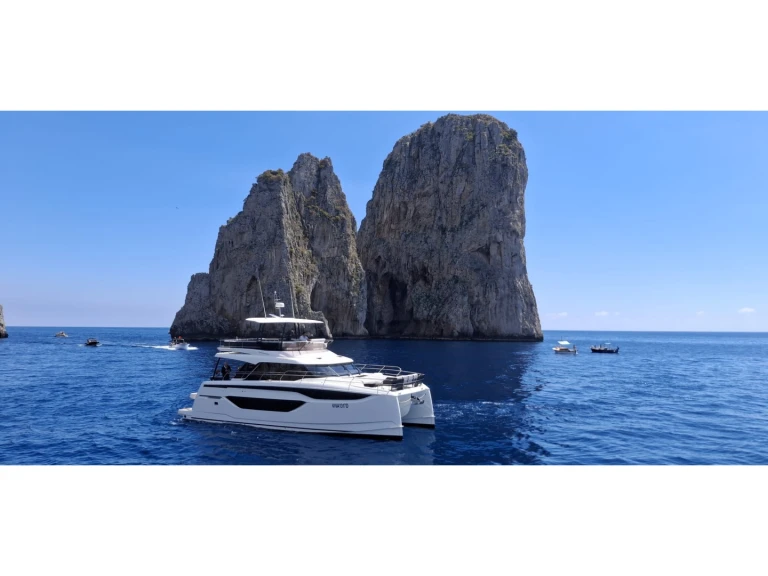 Pronájem jachty v Castellammare di Stabia -Prestige Prestige M48 na Samboatu