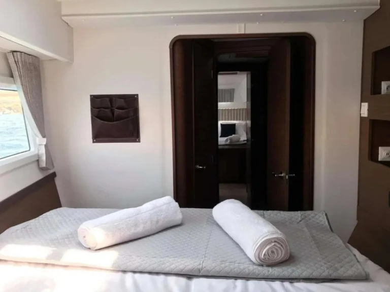 Pronájem lodi Rhodos lákavé ceny Lagoon 42