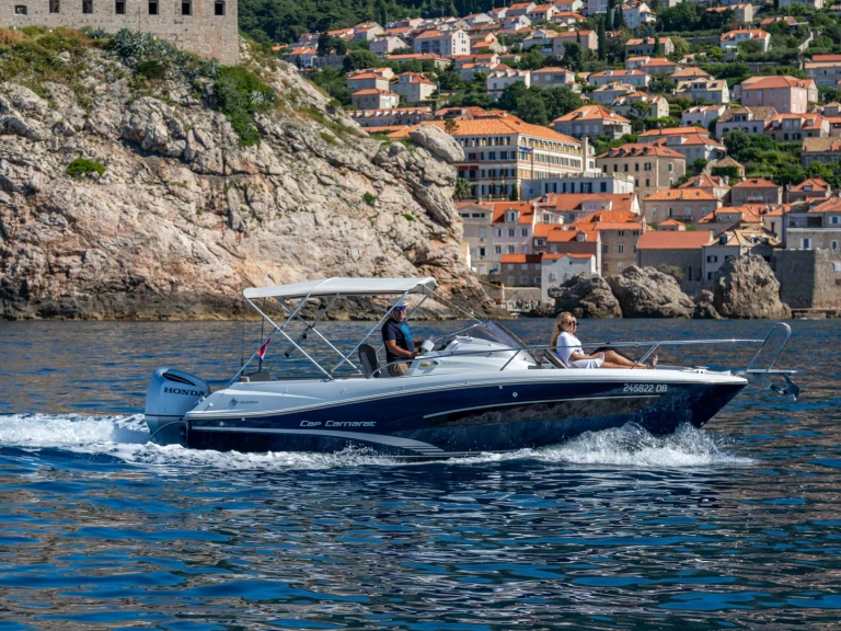 Motorová loď k pronájmu v Dubrovník za nejlepší cenu