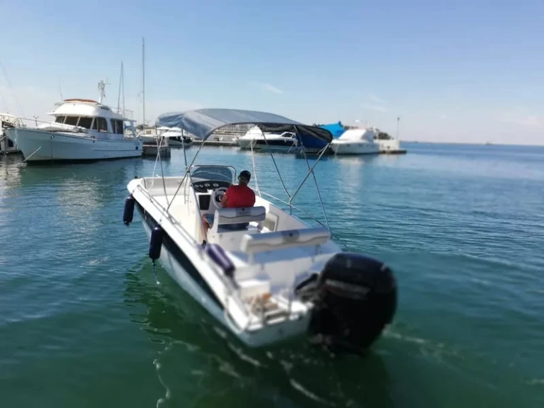 Pronajmout si Orizzonti calypso 21 v Poljica