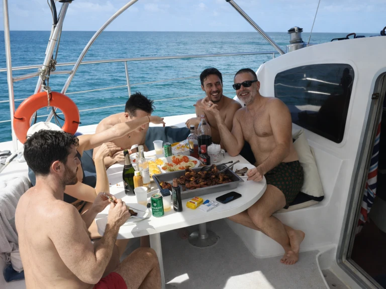 Pronájem jachty v Sosúa -Custom Made custom na Samboatu