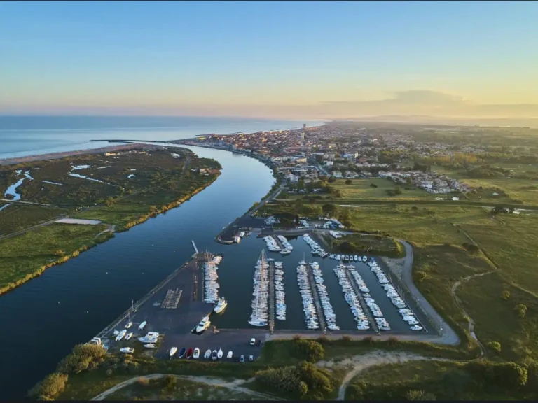 Pronájem lodi Le Cap d'Agde lákavé ceny Edel Cat 33