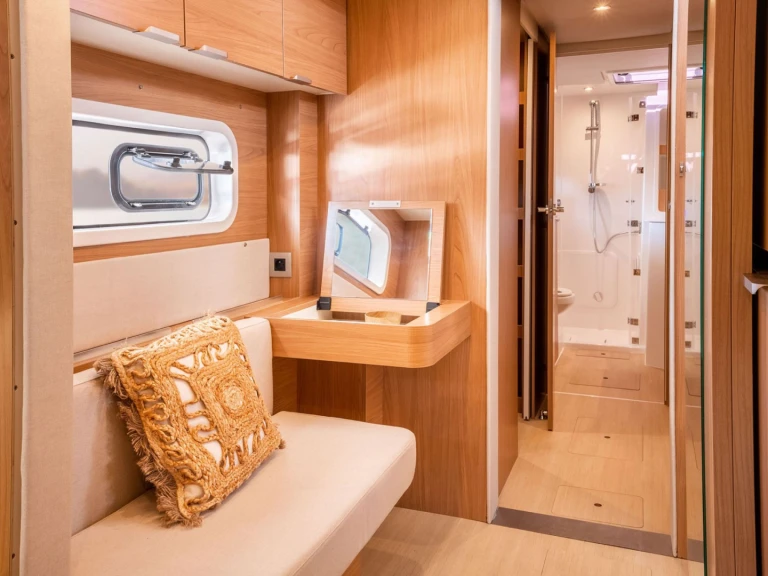 Pronájem Katamarán Bali s licencí