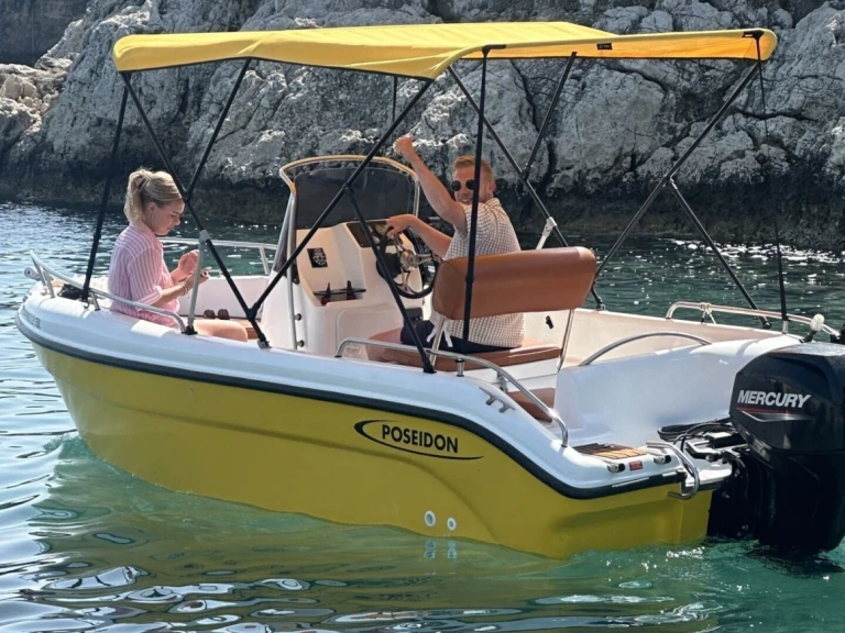 Poseidon Bluewater 480 jednotlivci a charterové společnosti v Faliraki