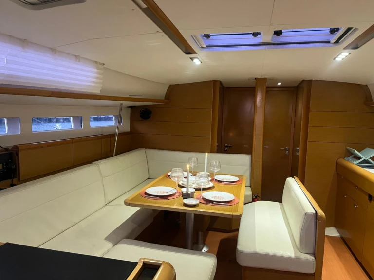 Jeanneau Sun Odyssey 509 jednotlivci a charterové společnosti v La Pobla de Farnals