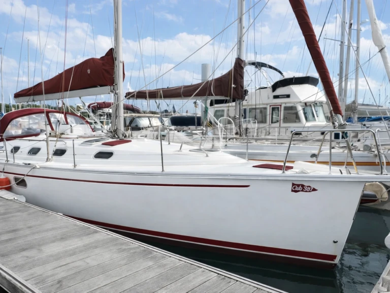 Dufour Gib Sea 43 jednotlivci a charterové společnosti v Arzon
