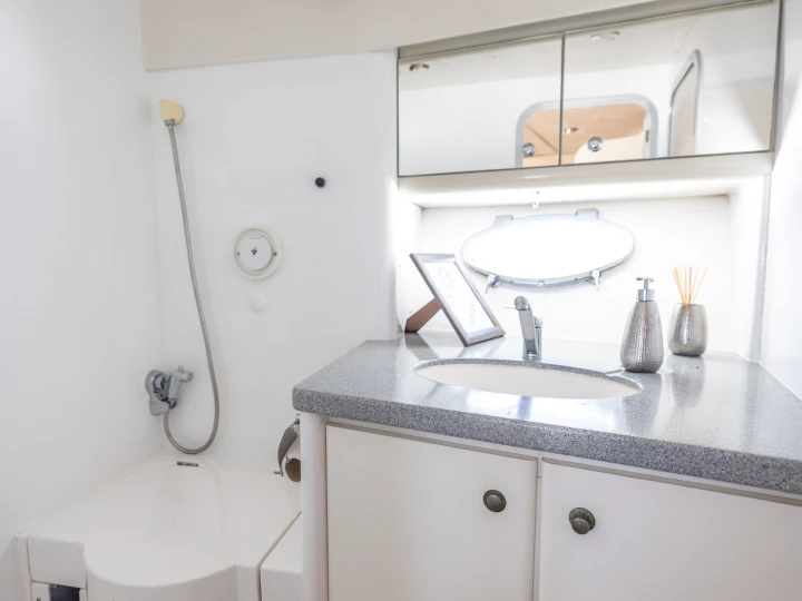 Pronájem lodi Ibiza Town lákavé ceny Sunseeker Camargue 46