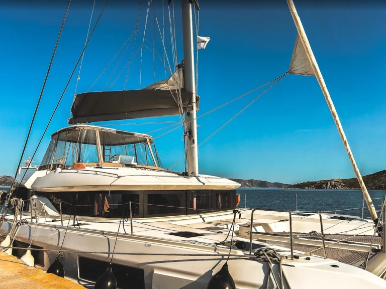 Pronajmout si Lagoon Lagoon 51 v Mykonos (ostrov)