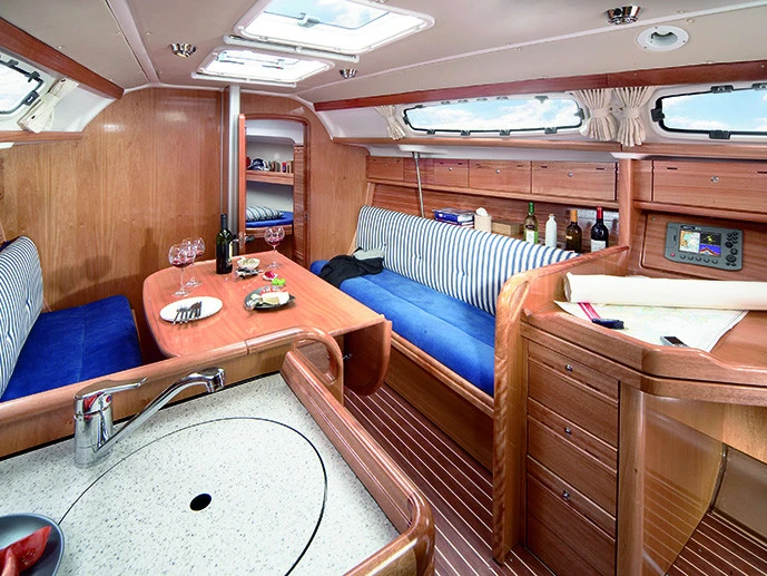 Pronájem lodi Bavaria Bavaria 39 Cruiser v Tribunj na Samboatu