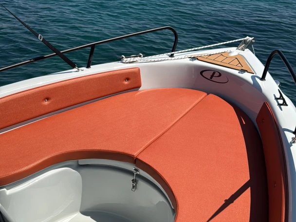 Pronájem lodi Anávyssos lákavé ceny Blu Water 170