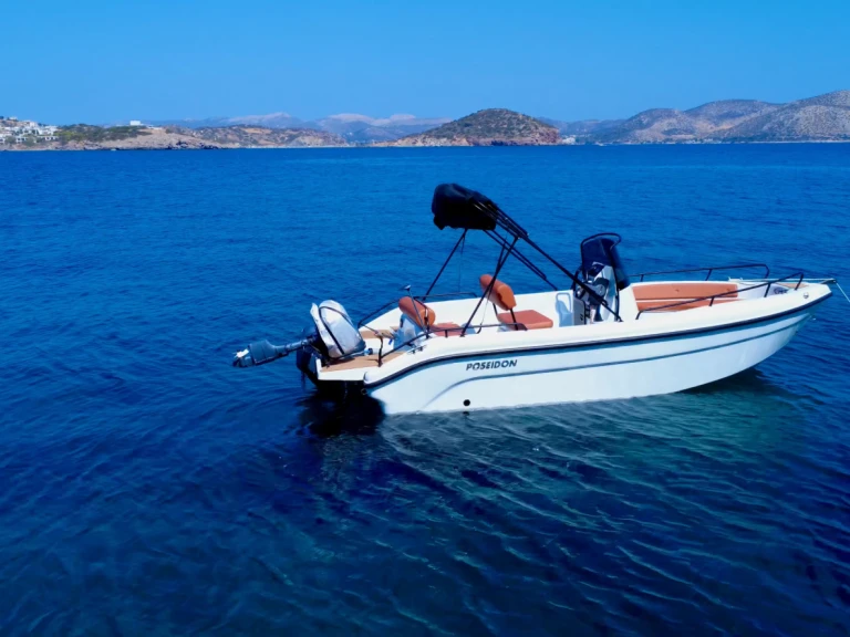 Pronájem lodi Poseidon Blu Water 170 v Anávyssos na Samboatu