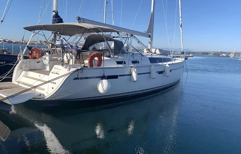 Pronajmout si Bavaria Cruiser 51 v Perigiali