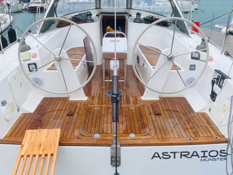 Pronájem lodi Pula lákavé ceny Hanse 430 E