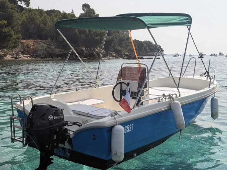 Pronajmout Motorová loď se skipperem či ne SAFTER Marine v Cannes