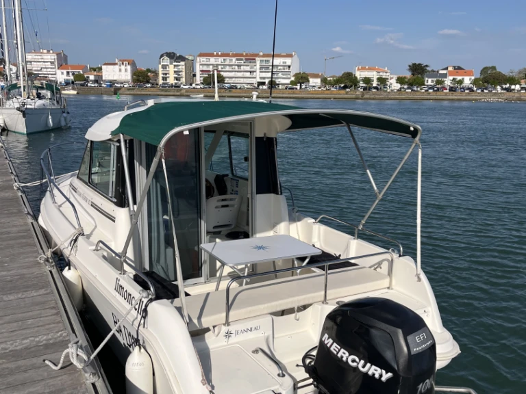 Pronájem lodi Jeanneau Merry Fisher 625 HB v Saint-Gilles-Croix-de-Vie na Samboatu