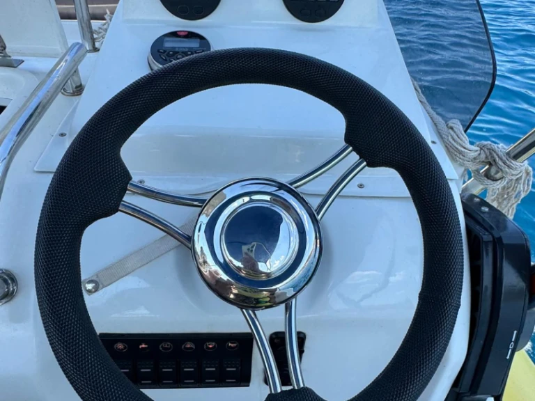 Pronájem lodi Solemar Solemar S 580 v Hvar  na Samboatu